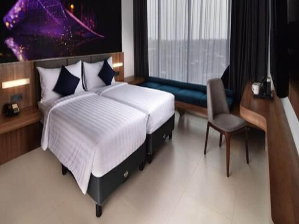 แอสตัน ซิโดอาร์โจ ซิตี้ โฮเต็ล แอนด์ คอนเฟอเรนซ์ เซ็นเตอร์ Hotel ภายนอก รูปภาพ